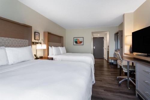 Holiday Inn Tampa North - image 6
