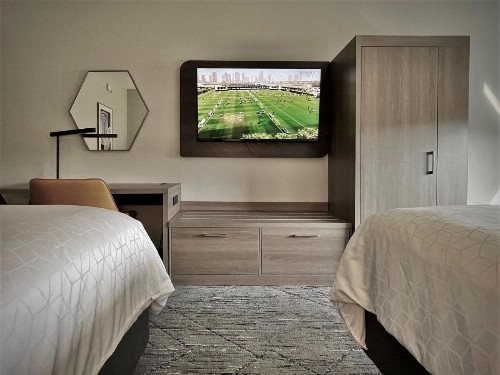Holiday Inn Express and Suites Tampa I-75 at Bruce B. Downs an IHG Hotel - image 38