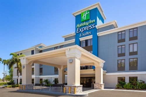 Holiday Inn Express Hotel & Suites Tampa-Rocky Point Island an IHG Hotel