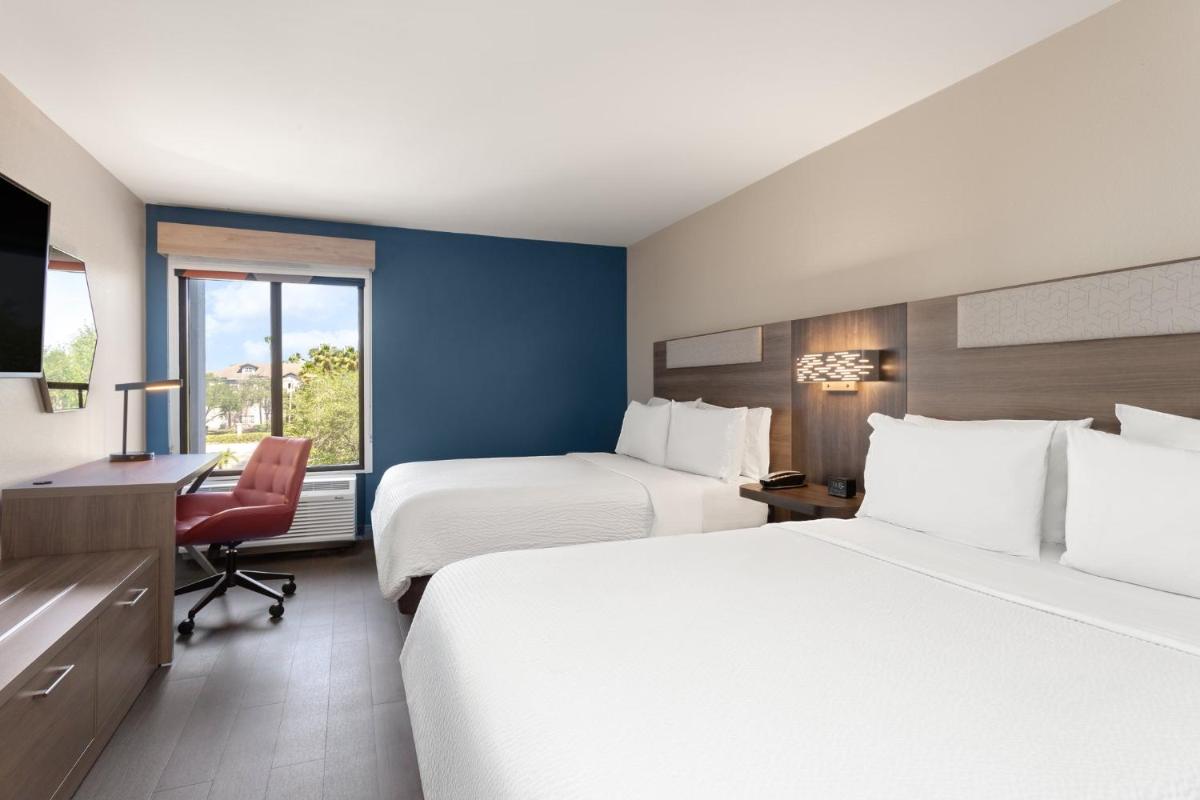 Holiday Inn Express Hotel & Suites Tampa-Rocky Point Island an IHG Hotel - image 2