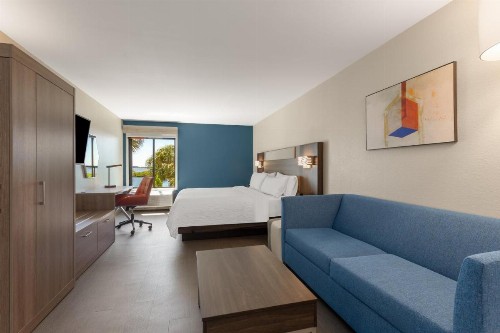 Holiday Inn Express Hotel & Suites Tampa-Rocky Point Island an IHG Hotel - image 44