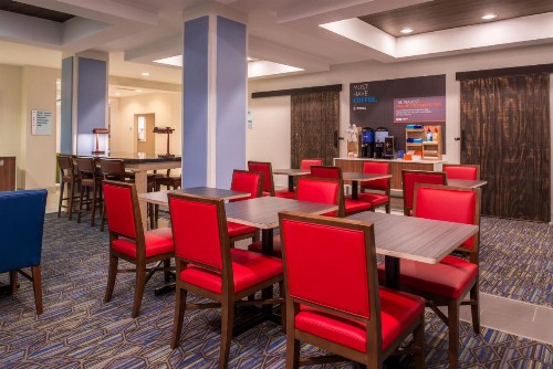 Holiday Inn Express Hotel & Suites Tampa-Anderson Road-Veterans Exp an IHG Hotel - image 35