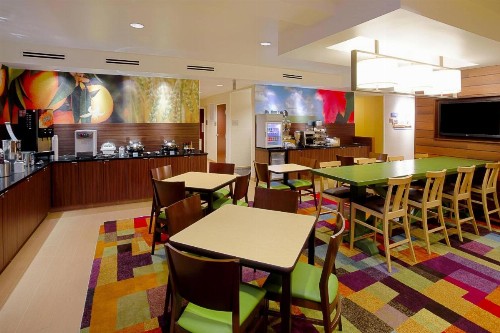 Fairfield Inn and Suites by Marriott Tampa Brandon - image 15