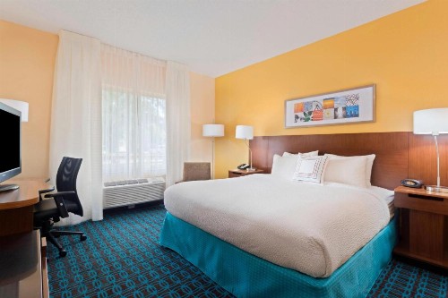 Fairfield Inn and Suites by Marriott Tampa Brandon - image 20