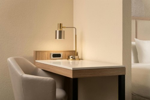 SpringHill Suites by Marriott Tampa Westshore - image 9