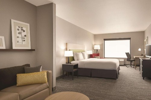 Country Inn & Suites by Radisson Tampa RJ Stadium - image 17