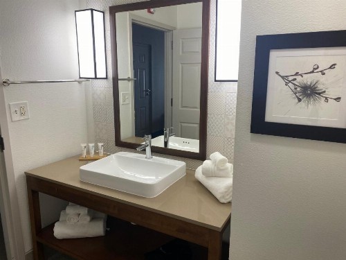 Country Inn & Suites by Radisson Tampa RJ Stadium - image 33