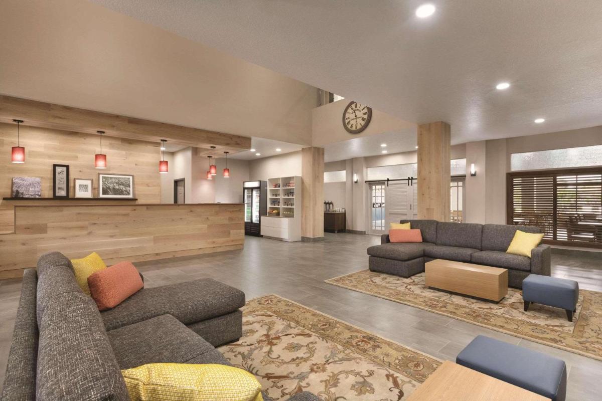 Country Inn & Suites by Radisson Tampa RJ Stadium - image 4