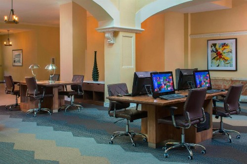 Four Points by Sheraton Suites Tampa Airport Westshore - image 18