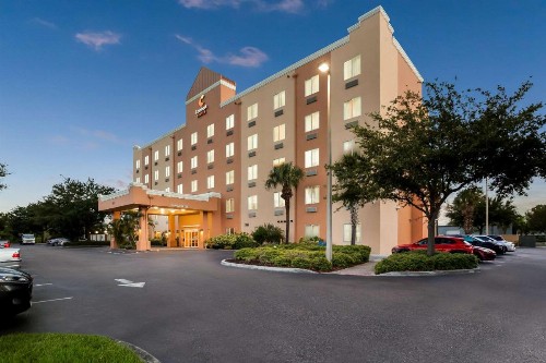 Comfort Suites Tampa Airport North - image 3