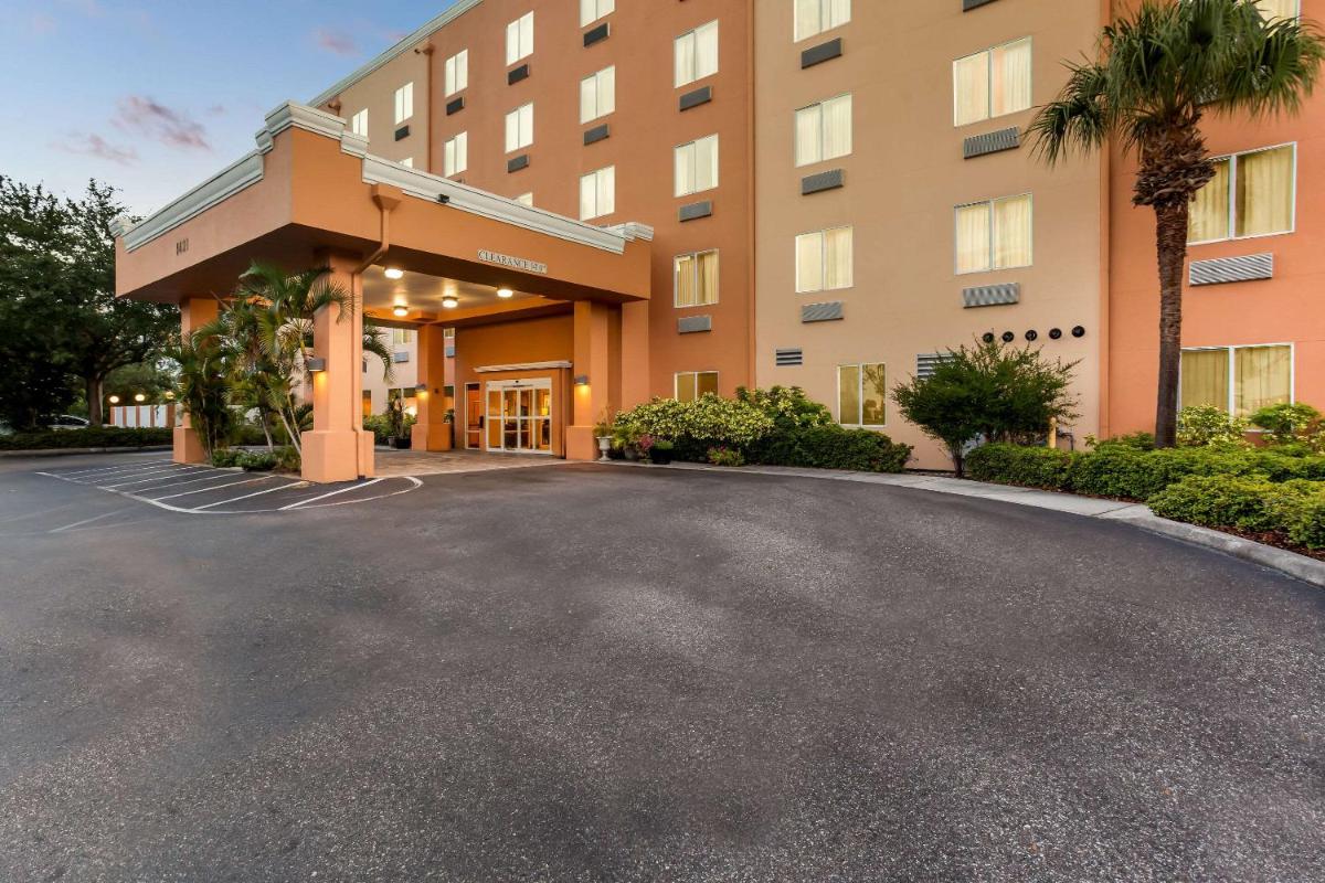 Comfort Suites Tampa Airport North - image 5