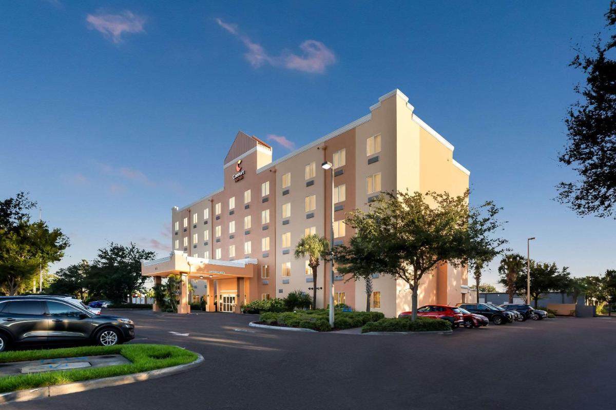 Comfort Suites Tampa Airport North - image 6