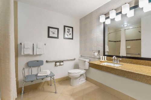 Country Inn & Suites by Radisson Tampa Airport North FL - image 10