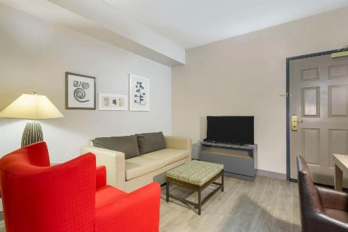 Country Inn & Suites by Radisson Tampa Airport North FL - image 12