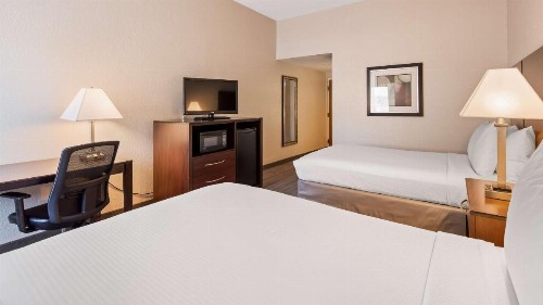 Best Western Tampa - image 16