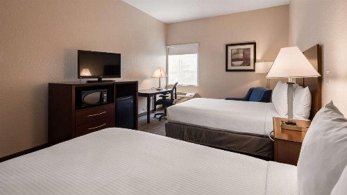 Best Western Tampa - image 17