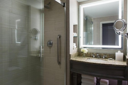 Renaissance Tampa International Plaza Hotel - image 27