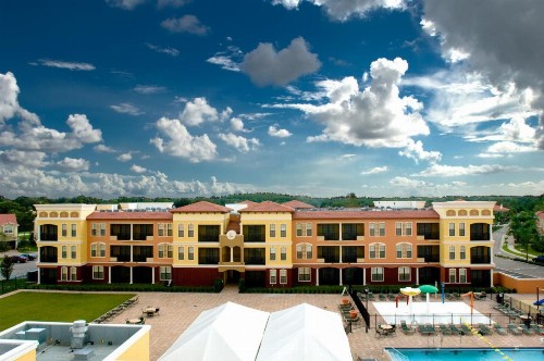 Emerald Greens Condo Resort - image 14