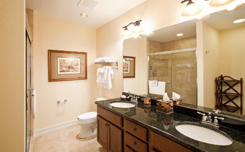 Emerald Greens Condo Resort - image 5
