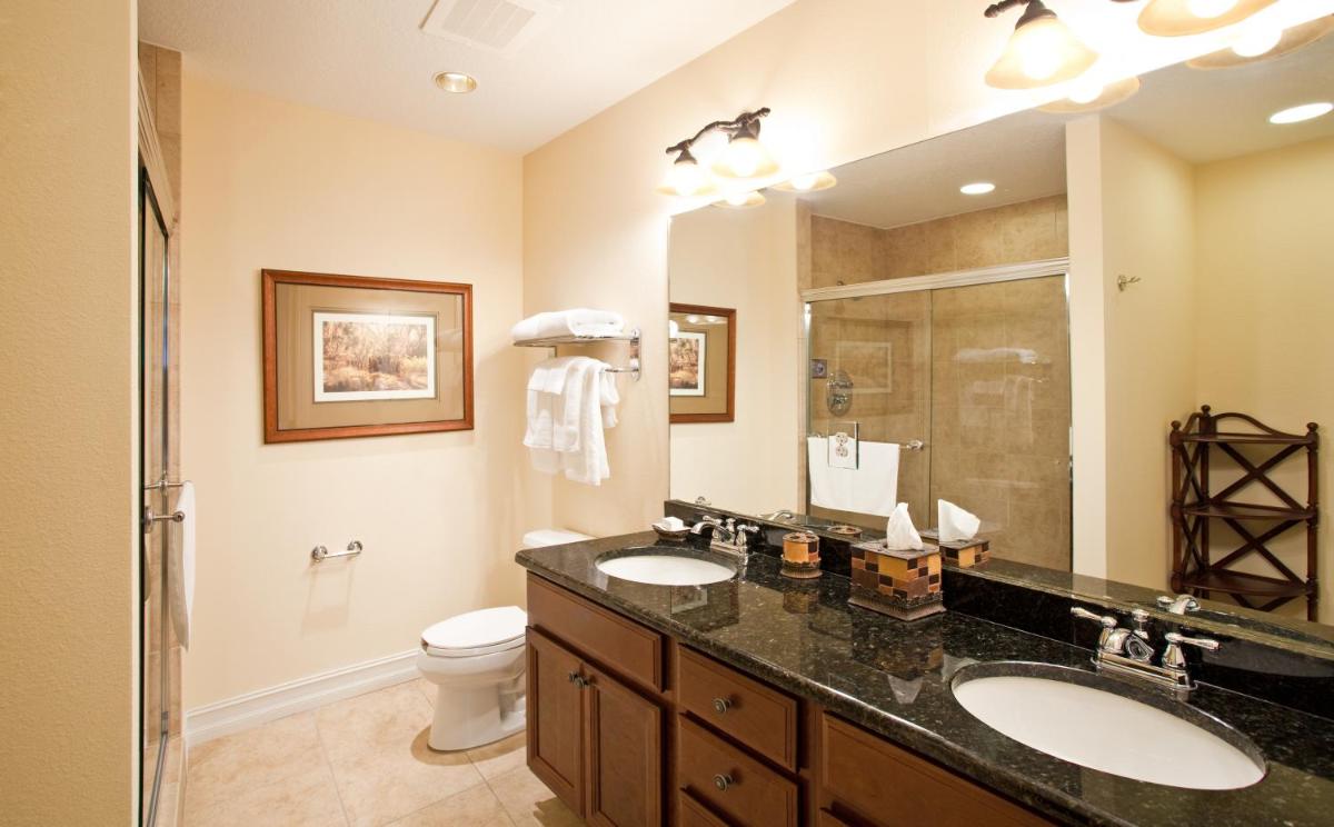Emerald Greens Condo Resort - image 5