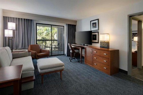 Courtyard Tampa North / I-75 Fletcher - image 49