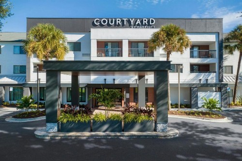 Courtyard Tampa North / I-75 Fletcher - image 9