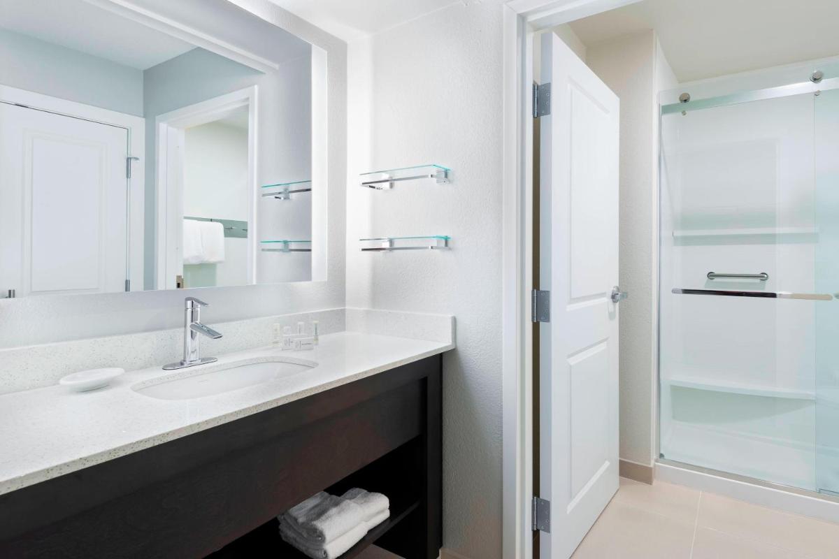 Residence Inn Tampa Sabal Park/Brandon - image 7