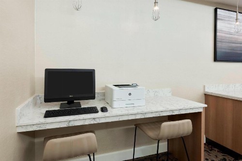 Residence Inn by Marriott Tampa at USF/Medical Center - image 4