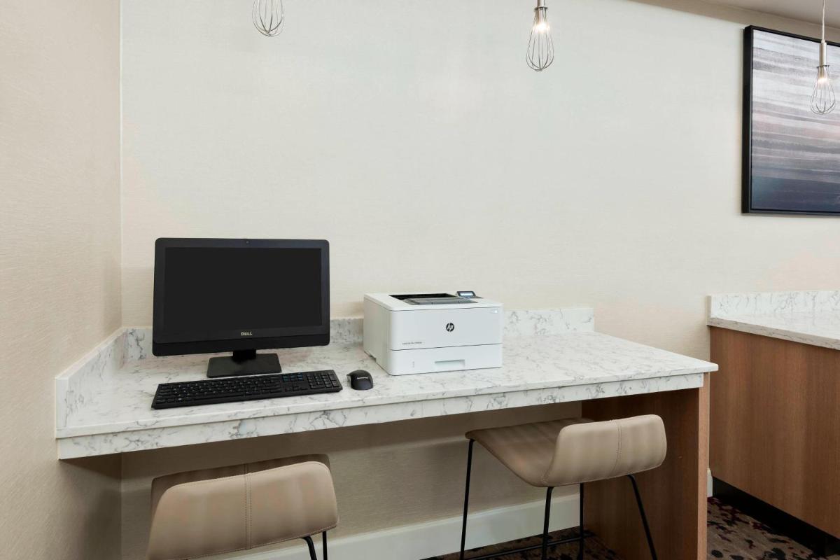 Residence Inn by Marriott Tampa at USF/Medical Center - image 4