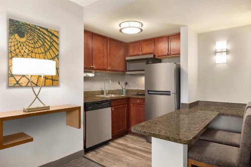 Staybridge Suites Tampa East- Brandon an IHG Hotel - image 7