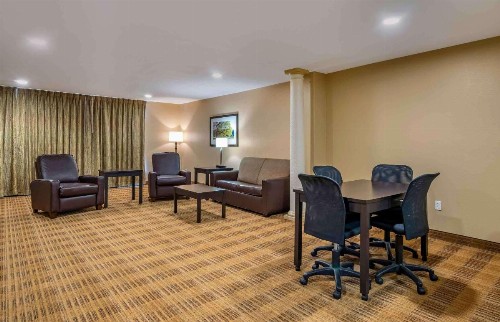 Extended Stay America Suites - Tampa - Airport - N Westshore Blvd - image 23