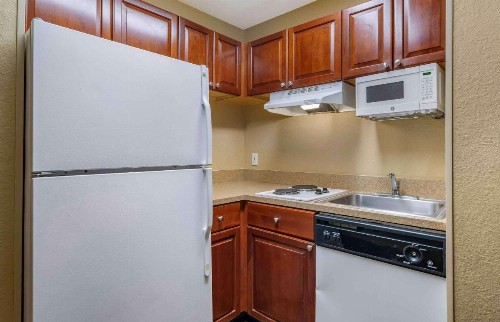 Extended Stay America Suites - Tampa - Airport - N Westshore Blvd - image 32