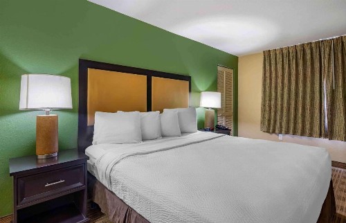Extended Stay America Suites - Tampa - Airport - N Westshore Blvd - image 33