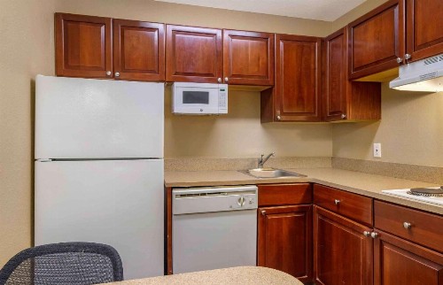 Extended Stay America Suites - Tampa - Airport - N Westshore Blvd - image 4