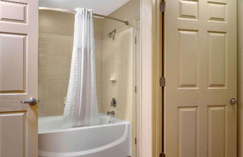 Extended Stay America Suites - Tampa - Airport - N Westshore Blvd - image 43