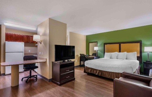 Extended Stay America Suites - Tampa - Airport - N Westshore Blvd - image 9