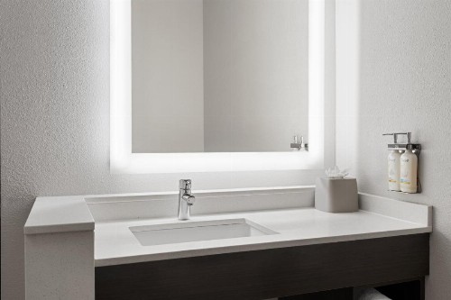 Holiday Inn Express & Suites - Tampa East - Ybor City an IHG Hotel - image 12