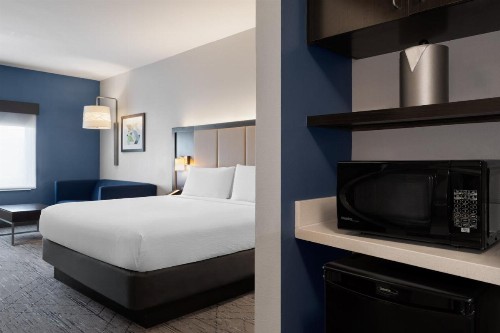 Holiday Inn Express & Suites - Tampa East - Ybor City an IHG Hotel - image 24
