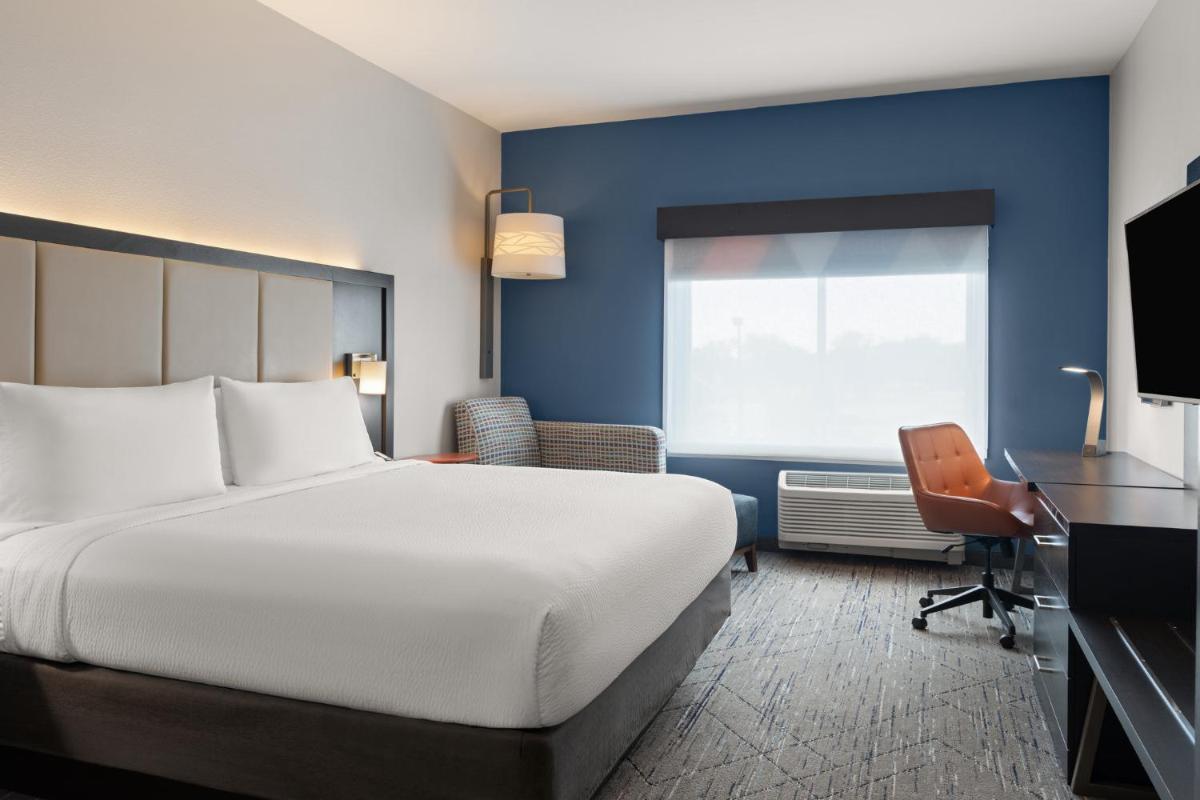 Holiday Inn Express & Suites - Tampa East - Ybor City an IHG Hotel - image 4