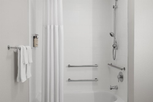 Holiday Inn Express & Suites - Tampa East - Ybor City an IHG Hotel - image 9