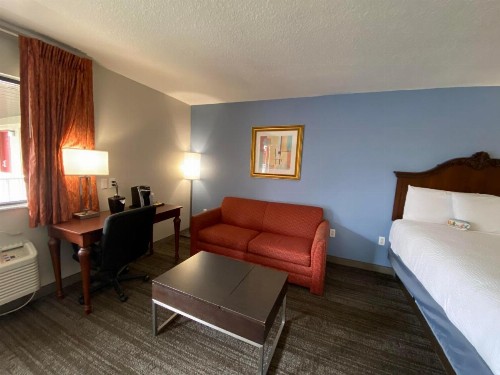 Hotel South Tampa & Suites - image 33