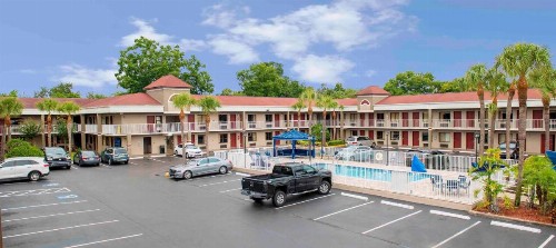 Hotel South Tampa & Suites - image 4