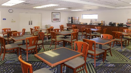 Hotel South Tampa & Suites - image 41