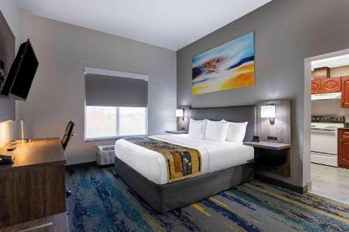La Quinta by Wyndham Tampa Central - image 48