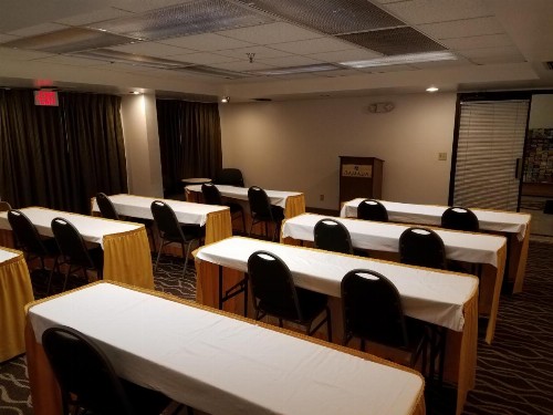 Ramada by Wyndham Temple Terrace/Tampa North - image 23