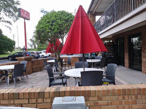 Ramada by Wyndham Temple Terrace/Tampa North - image 36