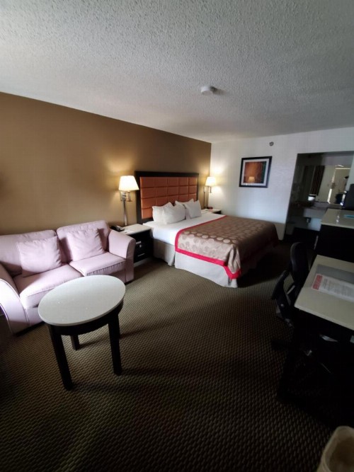 Ramada by Wyndham Temple Terrace/Tampa North - image 37