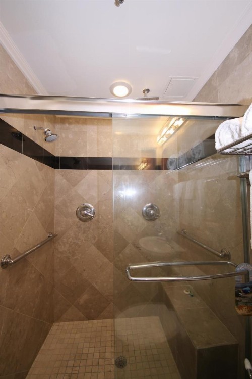 Hyde Park Hotel - image 4