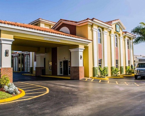 Quality Inn Airport - Cruise Port