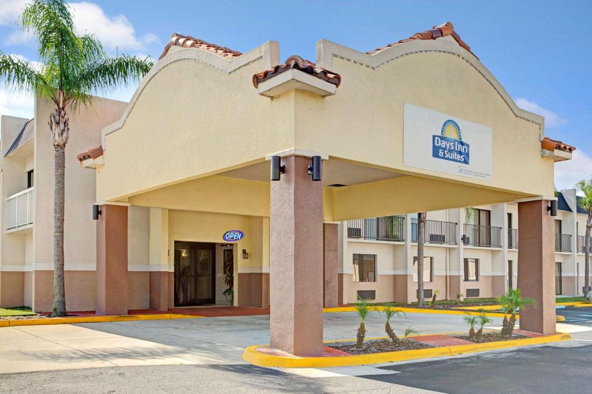 Days Inn & Suites by Wyndham Tampa near Ybor City - image 6